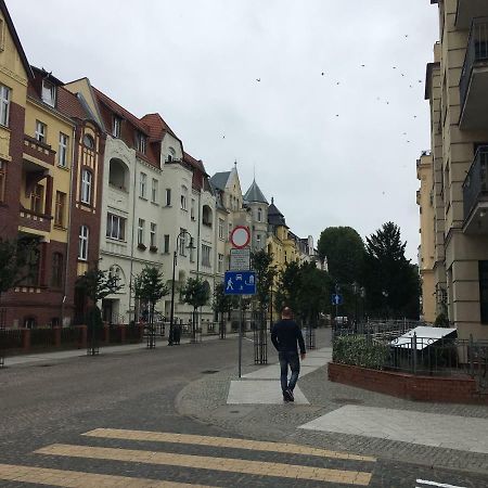 Апартаменты Przedwojenna Kamienica Свиноуйсьце Экстерьер фото